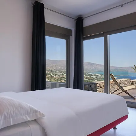 Elounda Black Pearl
