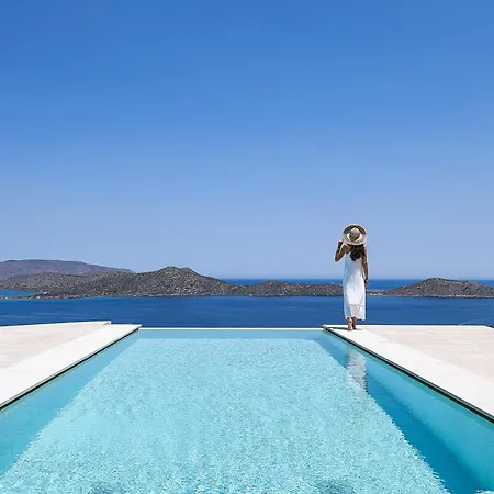 Elounda Black Pearl *